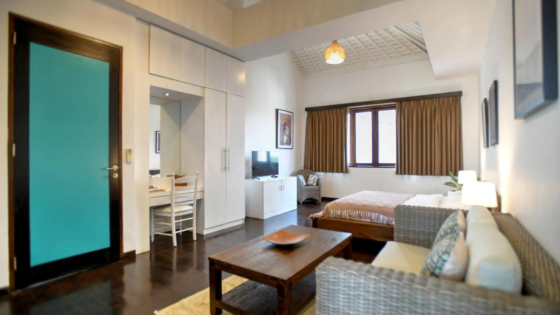 Melo Suites Hotel Seminyak  0*, Seminyak (Bali)
